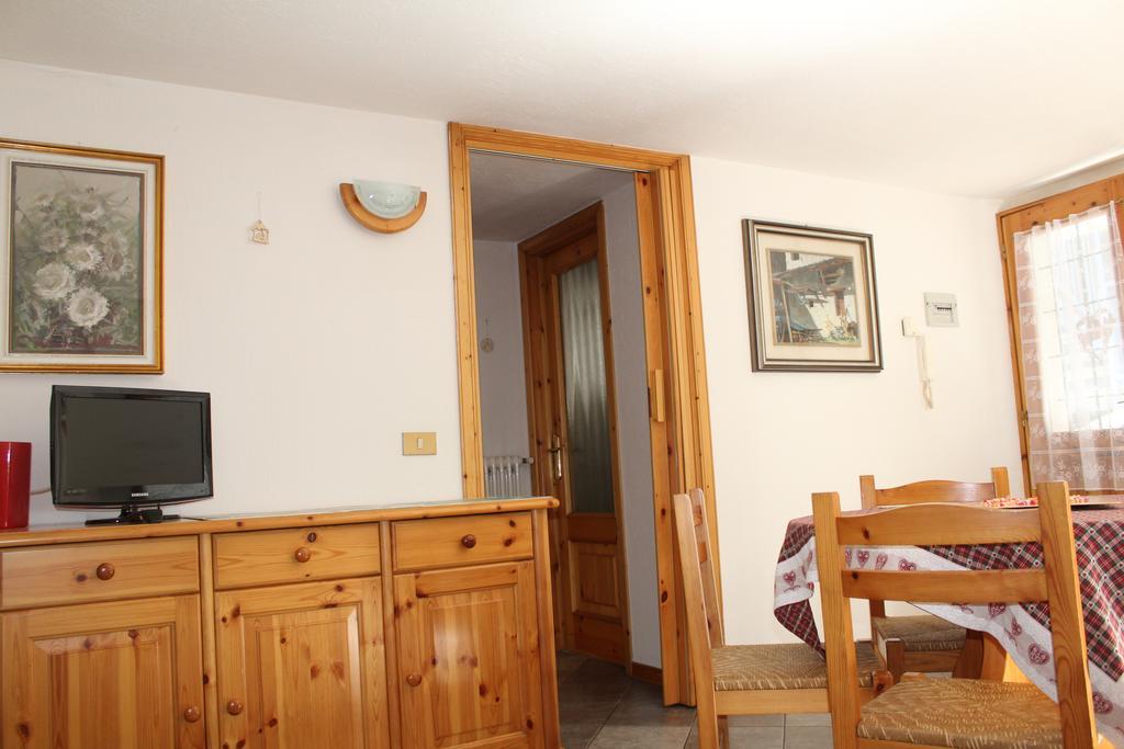 Ferienwohnung In Perfetto Stile Valdostano Saint-Vincent Exterior foto
