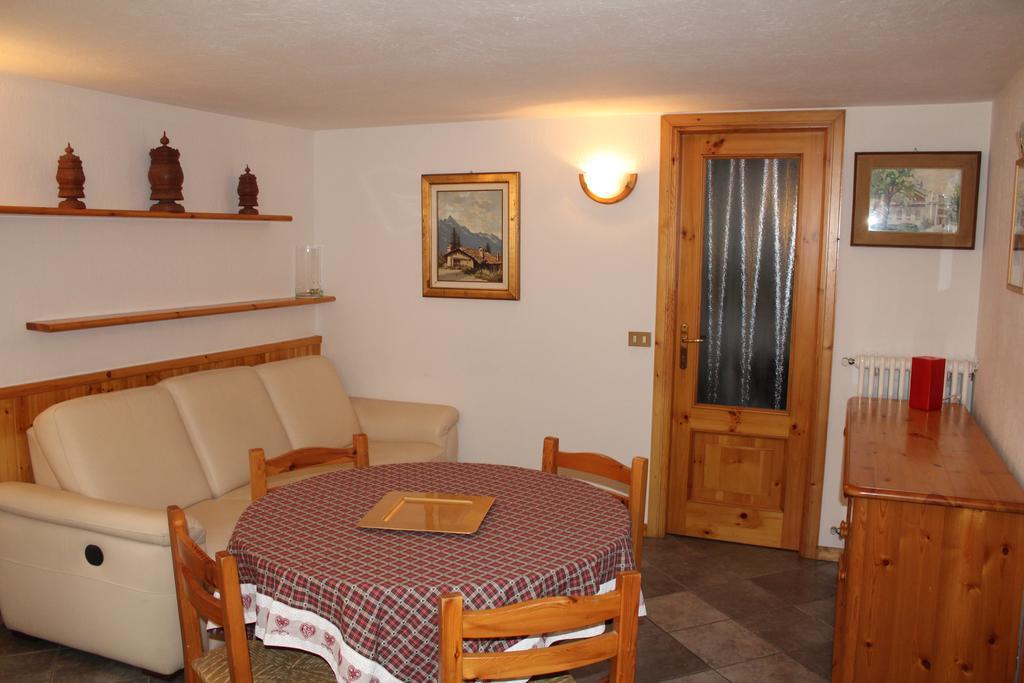 Ferienwohnung In Perfetto Stile Valdostano Saint-Vincent Exterior foto